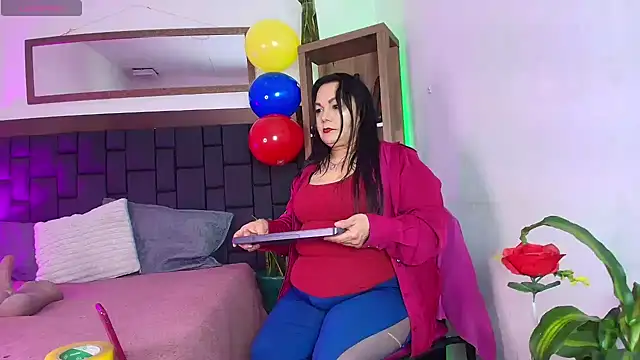 Snapshot of EllenaBoobs_ chatting on 29, 6, 2026 EllenaBoobs online show from 29, 6, 2026
