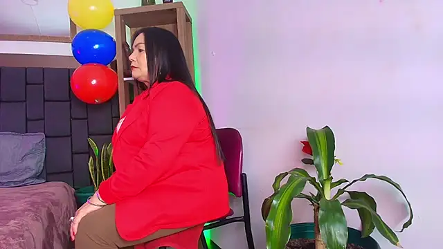 Snapshot of EllenaBoobs_ chatting on 2, 7, 2026 EllenaBoobs online show from 2, 7, 2026