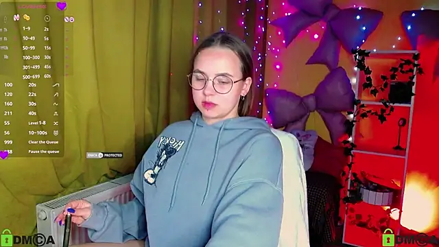 Lilysweet13 online show from 23, 4, 2026