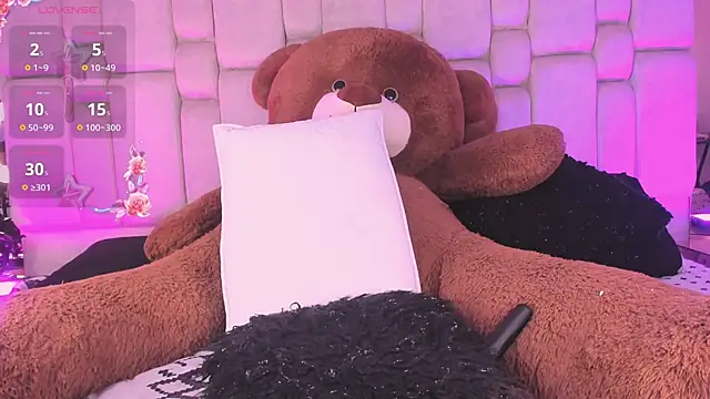 Snapshot of Daia_Ortiz chatting on 13, 11, 2025 Daia Ortiz online show from 13, 11, 2025