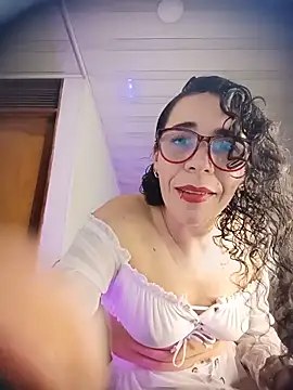 Snapshot of mia_velvet1 chatting on 21, 5, 2026 mia velvet1 online show from 21, 5, 2026