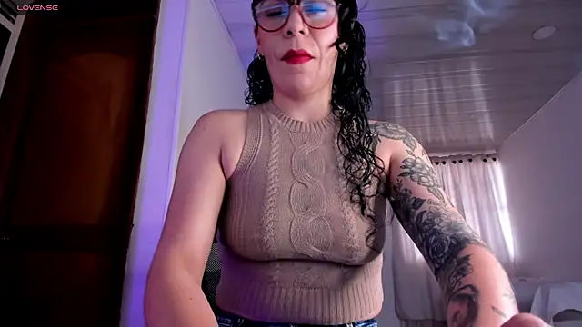 Snapshot of mia_velvet1 chatting on 2, 6, 2026 mia velvet1 online show from 2, 6, 2026