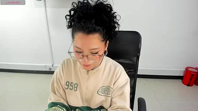 jenn cg online show from 15, 11, 2025