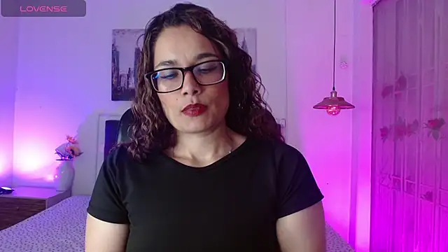 Rose Thompson1 online show from 14, 5, 2026