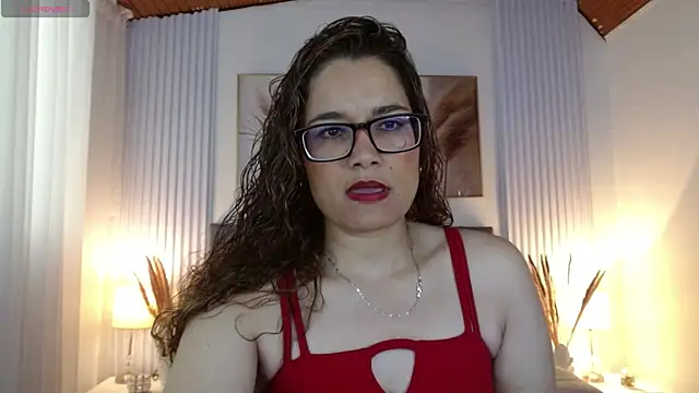 Rose Thompson1 online show from 19, 5, 2026