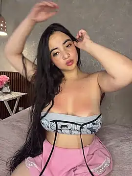 alisonnwalker2025 online show from 17, 3, 2026