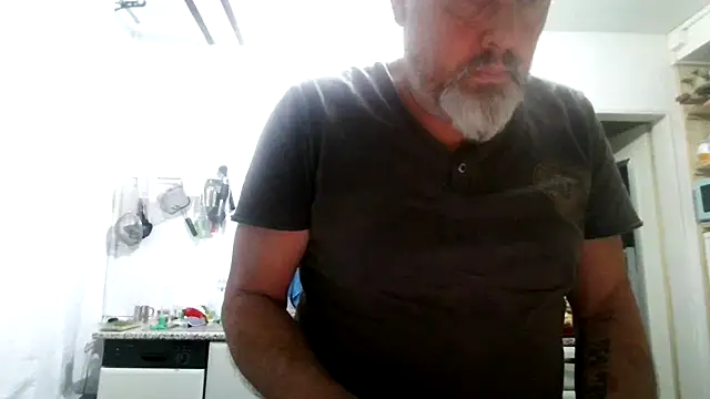 Snapshot of Berg_Boy chatting on 31, 3, 2026 Berg Boy online show from 31, 3, 2026