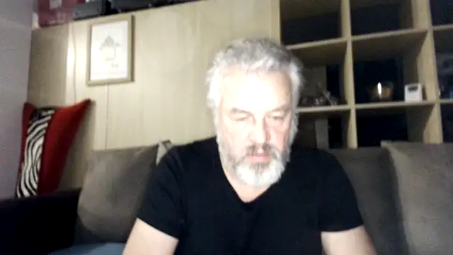 Snapshot of Berg_Boy chatting on 16, 12, 2025 Berg Boy online show from 16, 12, 2025