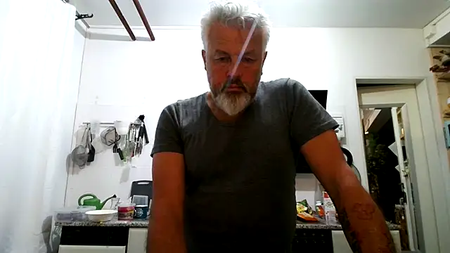 Snapshot of Berg_Boy chatting on 17, 3, 2026 Berg Boy online show from 17, 3, 2026