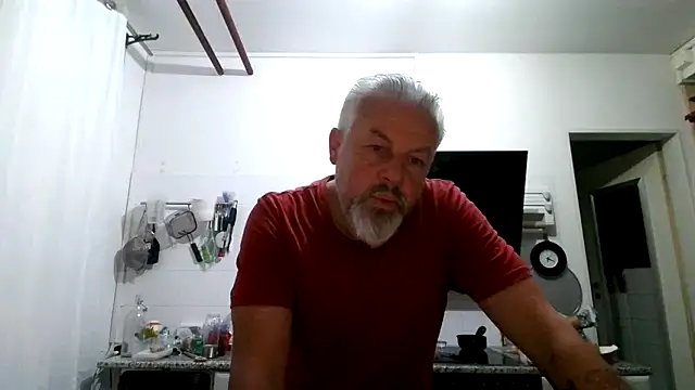 Snapshot of Berg_Boy chatting on 10, 4, 2026 Berg Boy online show from 10, 4, 2026