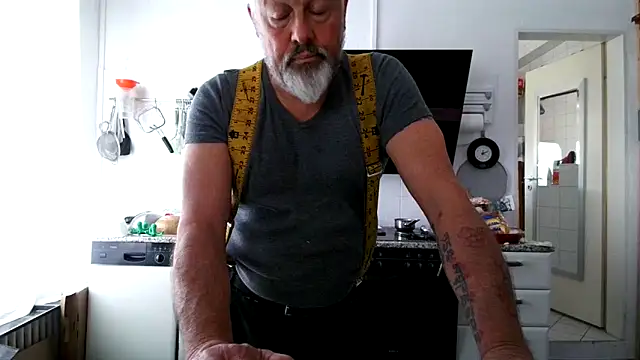 Snapshot of Berg_Boy chatting on 25, 3, 2026 Berg Boy online show from 25, 3, 2026