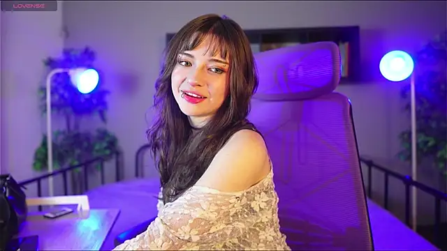 Snapshot of Miyuki_wolf chatting on 18, 11, 2025 Miyuki wolf online show from 18, 11, 2025