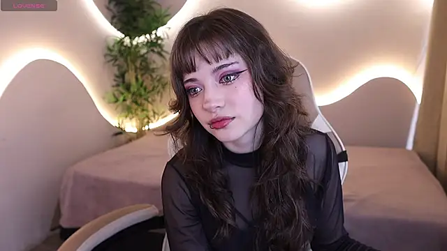 Snapshot of Miyuki_wolf chatting on 11, 11, 2025 Miyuki wolf online show from 11, 11, 2025