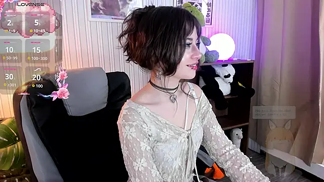 Snapshot of Miyuki_wolf chatting on 28, 10, 2025 Miyuki wolf online show from 28, 10, 2025