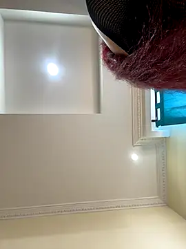 Ivelleee  online show from 28, 11, 2025