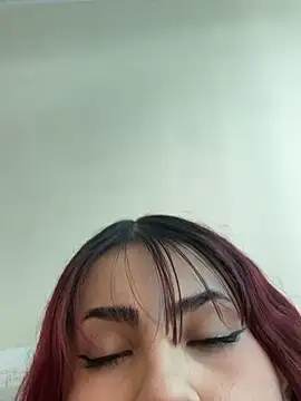 Ivelleee  online show from 18, 11, 2025