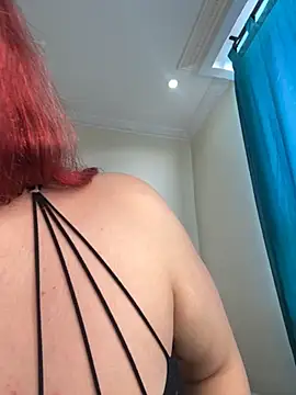 Ivelleee  online show from 25, 11, 2025