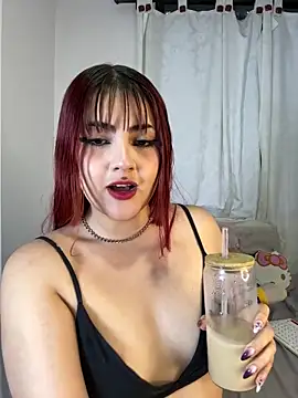 Ivelleee  online show from 13, 3, 2026