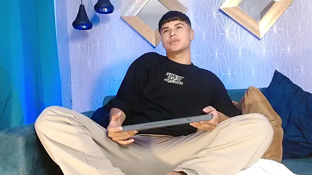 MathewAdams online show from 18, 3, 2025