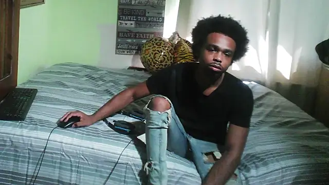 Snapshot of anthonyroth chatting on 14, 10, 2025 anthonyroth online show from 14, 10, 2025