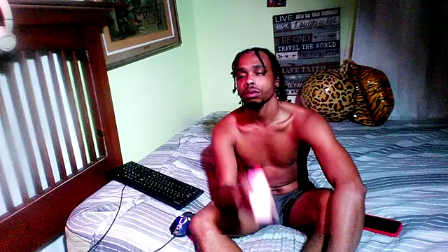 Snapshot of anthonyroth chatting on 22, 10, 2025 anthonyroth online show from 22, 10, 2025