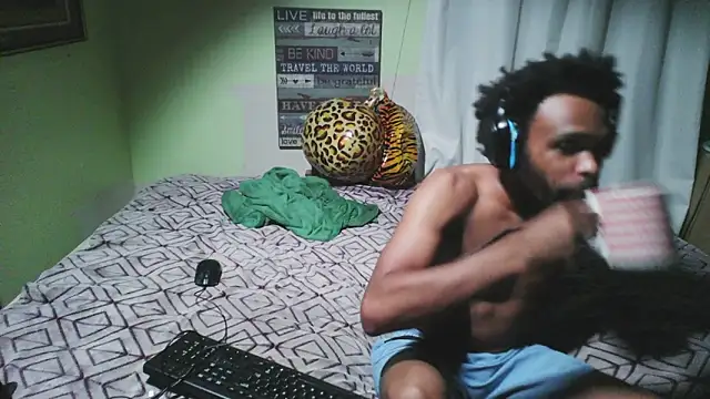 Snapshot of anthonyroth chatting on 10, 10, 2025 anthonyroth online show from 10, 10, 2025