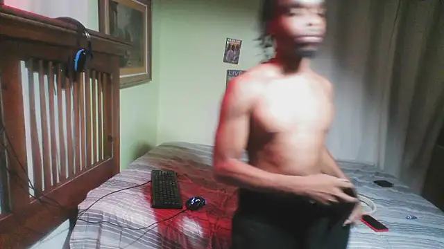 Snapshot of anthonyroth chatting on 21, 10, 2025 anthonyroth online show from 21, 10, 2025