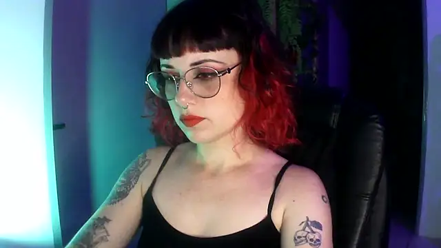 Snapshot of Acid_Girl_Ofc chatting on 13, 11, 2025 Acid Girl Ofc online show from 13, 11, 2025