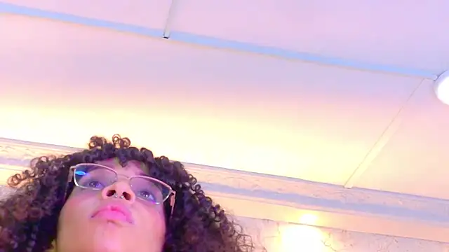 CamilaJohnston online show from 4, 3, 2026