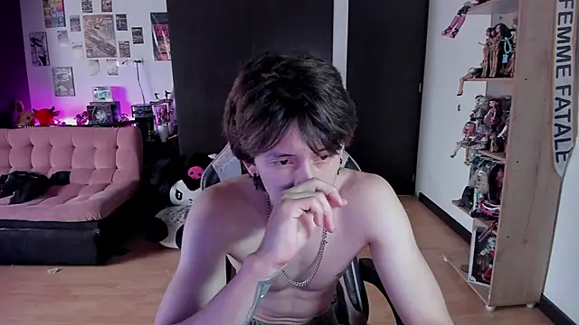 Snapshot of xIce_Boy chatting on 7, 6, 2026 xIce Boy online show from 7, 6, 2026