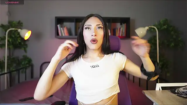 Snapshot of madison__rey chatting on 1, 12, 2025 madison rey online show from 1, 12, 2025