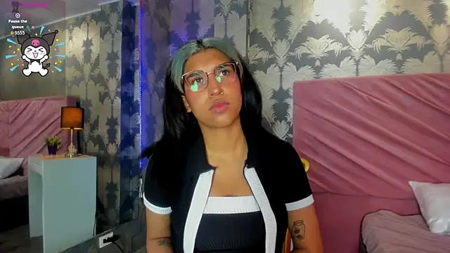 Karin Ks online show from 25, 11, 2025