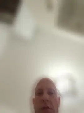 Snapshot of svenpfeifer chatting on 15, 4, 2026 svenpfeifer online show from 15, 4, 2026