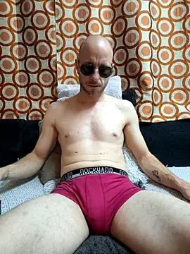 Snapshot of svenpfeifer chatting on 22, 10, 2025 svenpfeifer online show from 22, 10, 2025