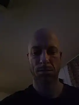 Snapshot of svenpfeifer chatting on 16, 12, 2025 svenpfeifer online show from 16, 12, 2025