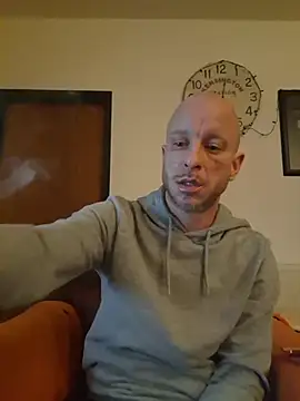 Snapshot of svenpfeifer chatting on 4, 2, 2026 svenpfeifer online show from 4, 2, 2026