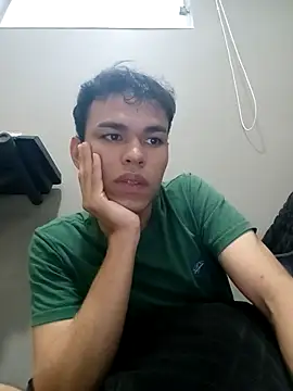 yue014 online show from 17, 4, 2026