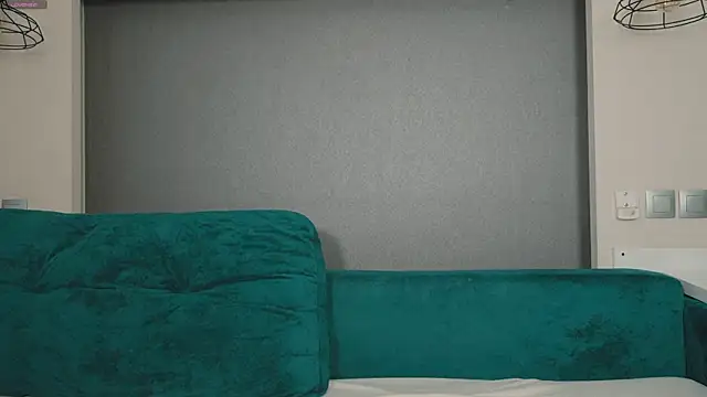 bunnyclide  online show from 7, 6, 2026