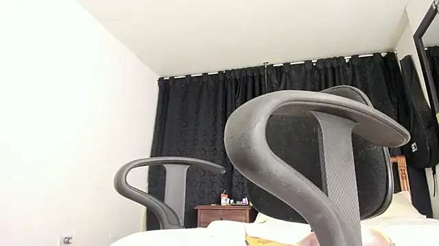 Hat girl online show from 29, 7, 2026