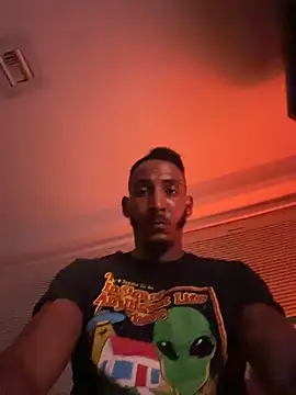 Snapshot of Foxdaguy chatting on 15, 11, 2025 Foxdaguy online show from 15, 11, 2025