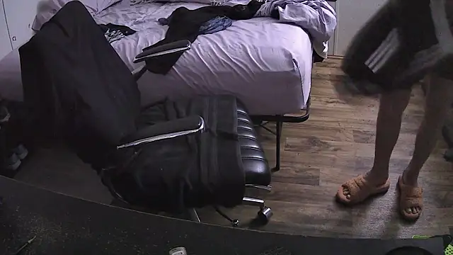 Muffdiver718 online show from 18, 3, 2025