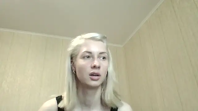 Snapshot of _Black-Panther_ chatting on 8, 7, 2026 Black-Panther online show from 8, 7, 2026