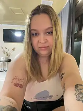 Snapshot of IMHORNYWET chatting on 9, 9, 2025 IMHORNYWET online show from 9, 9, 2025