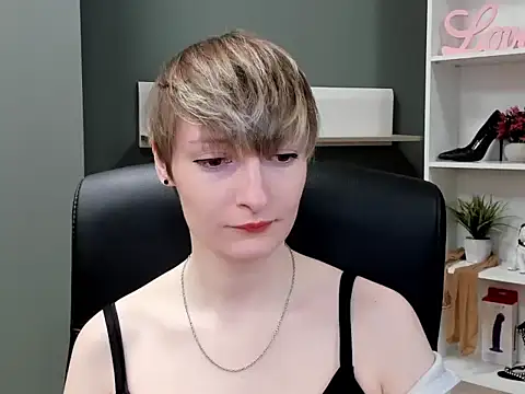 hottieBlair online show from 2, 10, 2025