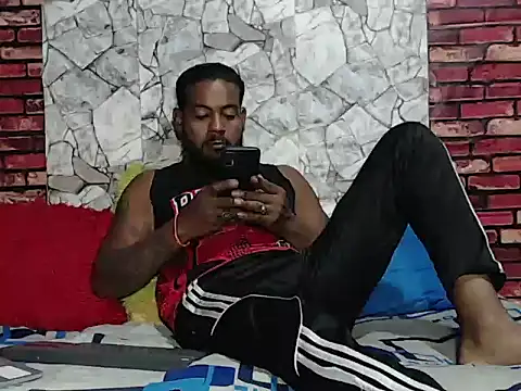 BladeFoxxx1 online show from 6, 3, 2026