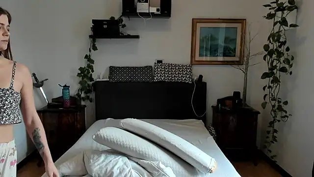 HaleyReedme online show from 11, 3, 2026