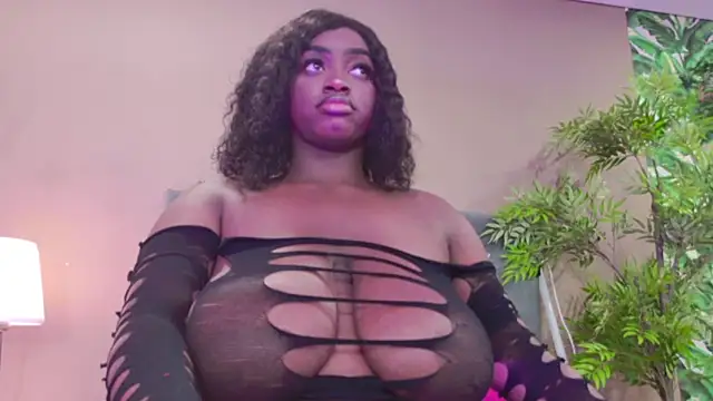 Snapshot of BetsyBennet_ chatting on 17, 12, 2025 BetsyBennet online show from 17, 12, 2025