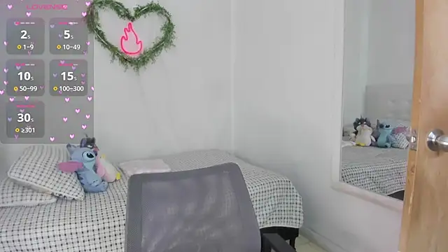 Brithanycullen online show from 13, 4, 2026