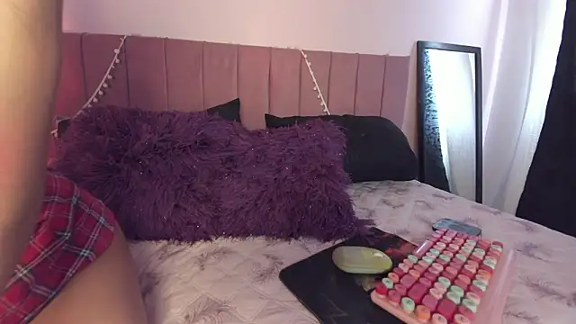 kitty-kryss online show from 2, 2, 2026