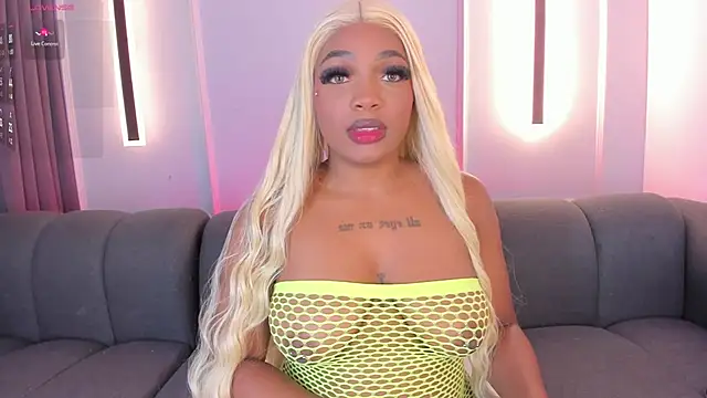 karol white  online show from 23, 10, 2025